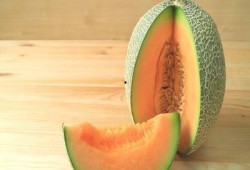 iga肾病能否吃哈密瓜,哈密瓜的适宜性探讨