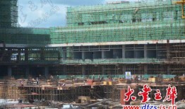 大丰吾悦广场吃瓜,吃瓜群众的欢乐盛宴