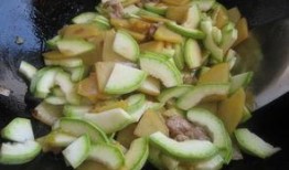 吃角瓜会得风湿,揭秘传统观念与现代科学的碰撞