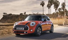 自由吃瓜基地最爱的车,揭秘最爱的梦幻座驾