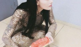 师范校花吃瓜,校园风云再起