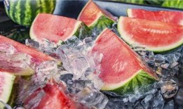 现场吃瓜的图片真实