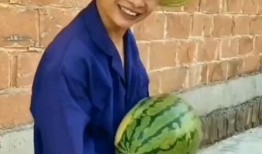 吃瓜种瓜人搞笑视频,吃瓜种瓜人搞笑视频，带你领略欢乐时光