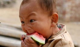 吃瓜男孩的头像